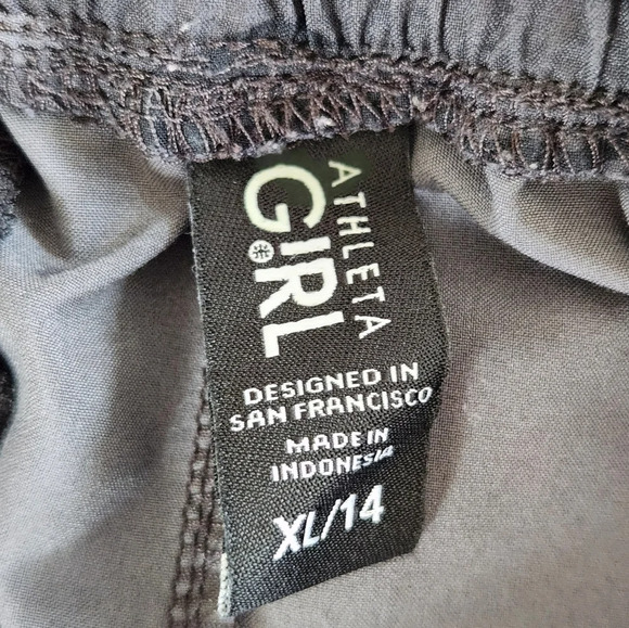 || ATHLETA GIRL || Camouflage athletic shorts - Picture 6 of 6